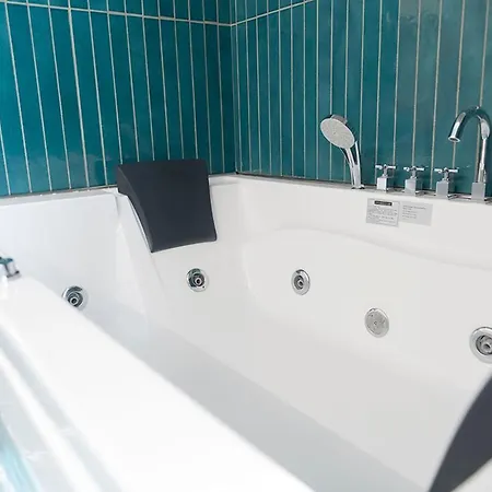 Palazzo De Gregorio Deluxe Bed & Breakfast *